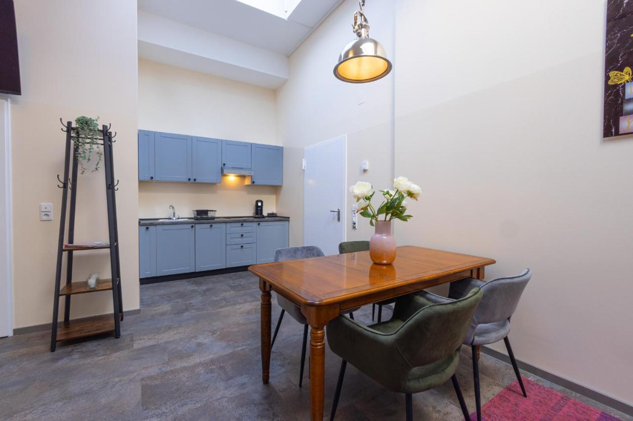 Fabric Apartments Dettingen an der Erms Екстер'єр фото