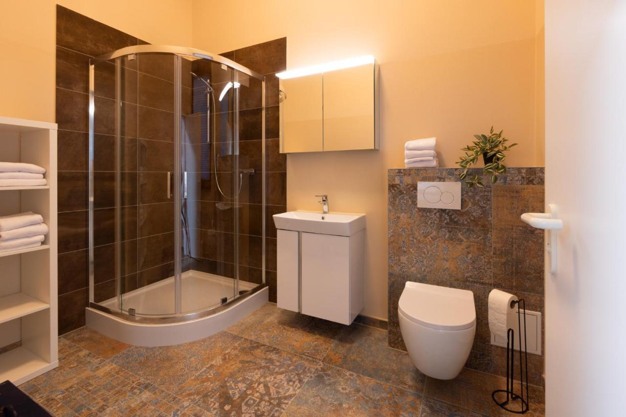 Fabric Apartments Dettingen an der Erms Екстер'єр фото